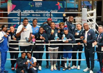 Federación Dominicana de boxeo dice que se les arrebató el oro a dos de sus boxeadoras