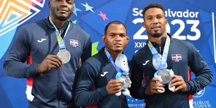 Lucha olímpica suma dos plata y un bronce; clavado gana plata en El Salvador
